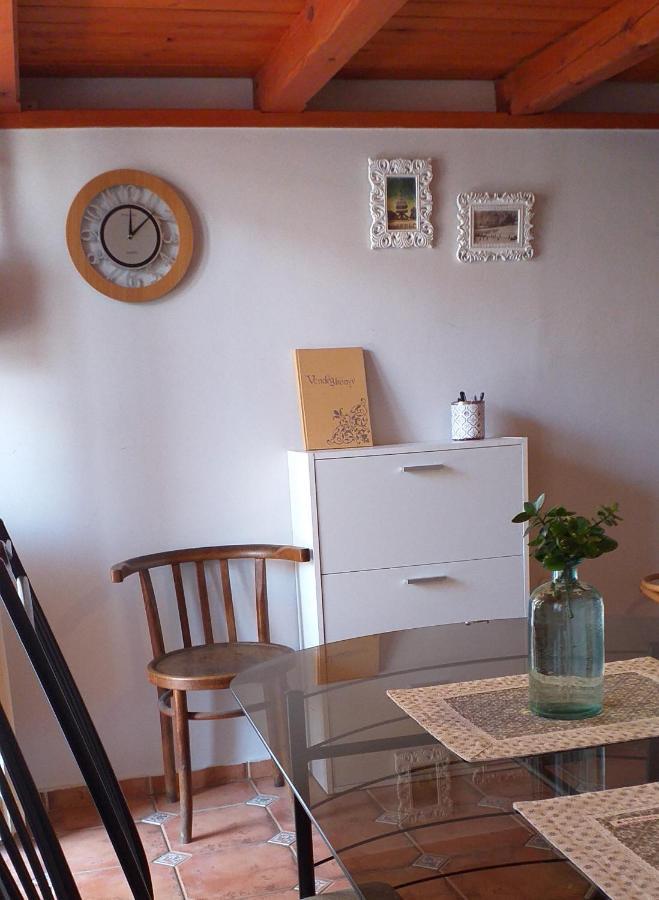Belvarosi Vintage Apartman A Setaloutcan ميسكولك المظهر الخارجي الصورة