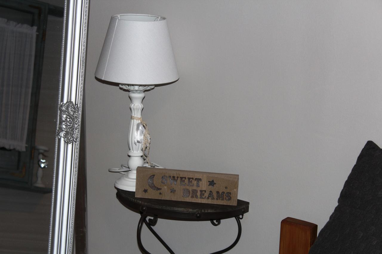 Belvarosi Vintage Apartman A Setaloutcan ميسكولك المظهر الخارجي الصورة